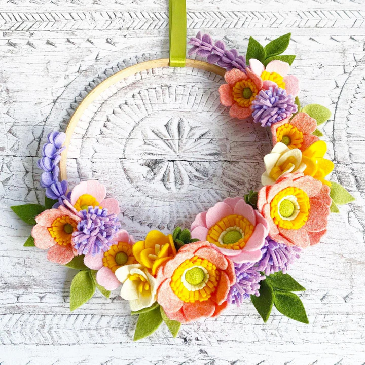 Felt Flower Wreath Craft Kit (Blushing Anemone)