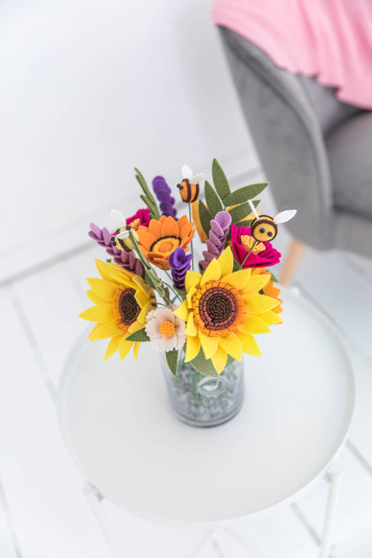 Sunflower and Bee Bouquet Felt Flower Craft Kit