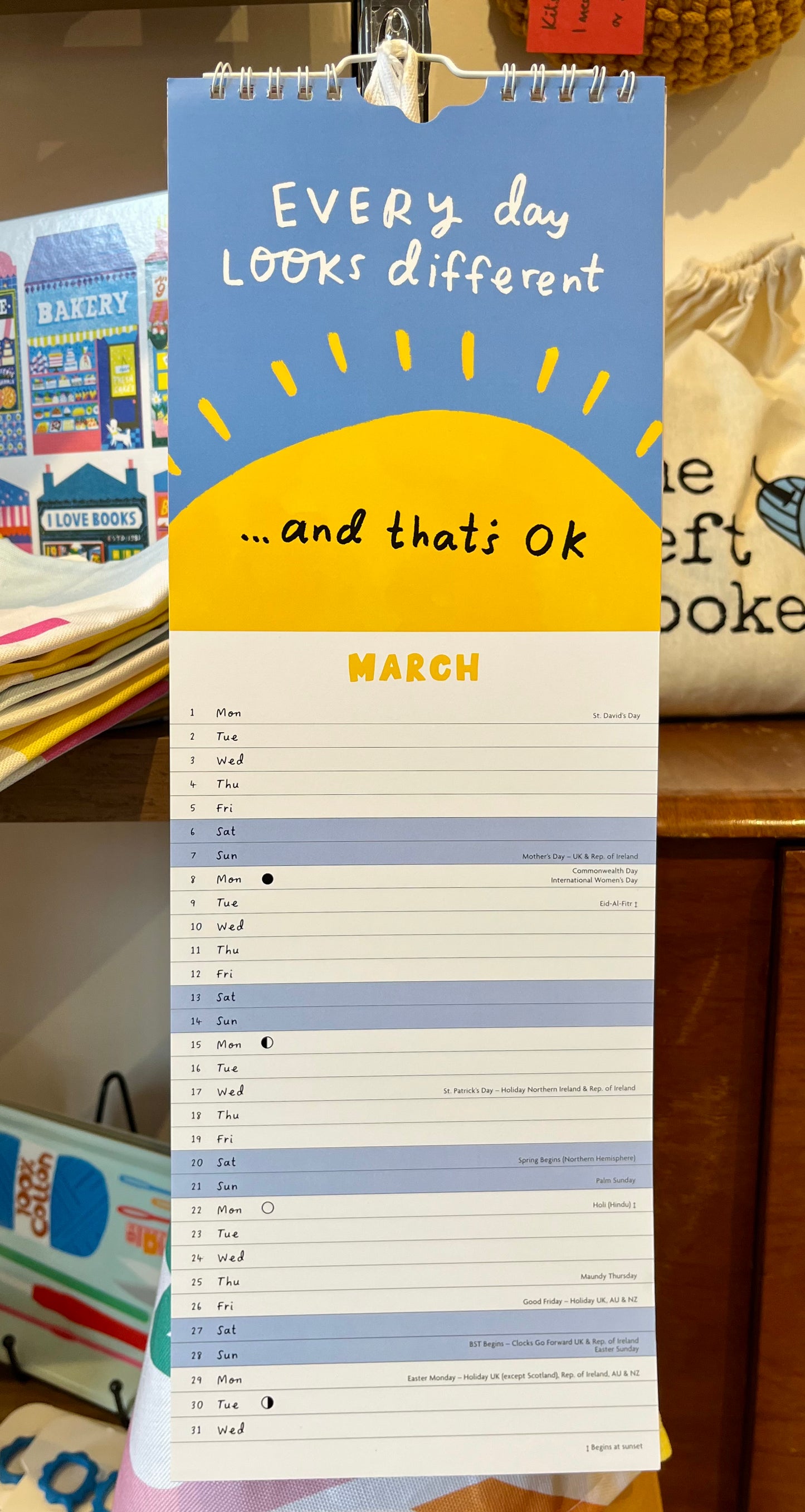 The Happy News Calendar Slim